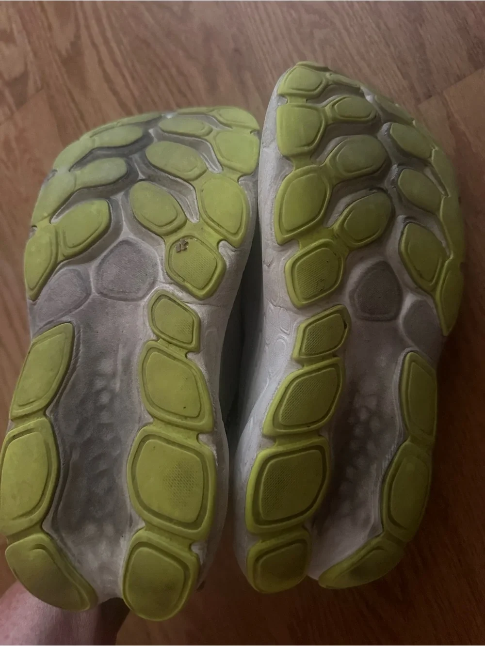 New Balance lightweight sneakers